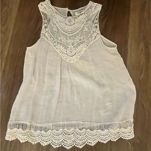 Bohemian lace tank top size medium